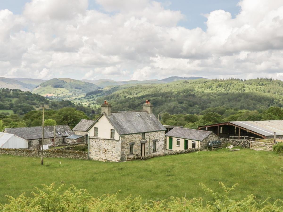 Villa Penrhyddion Ucha Capel Garmon Exterior foto